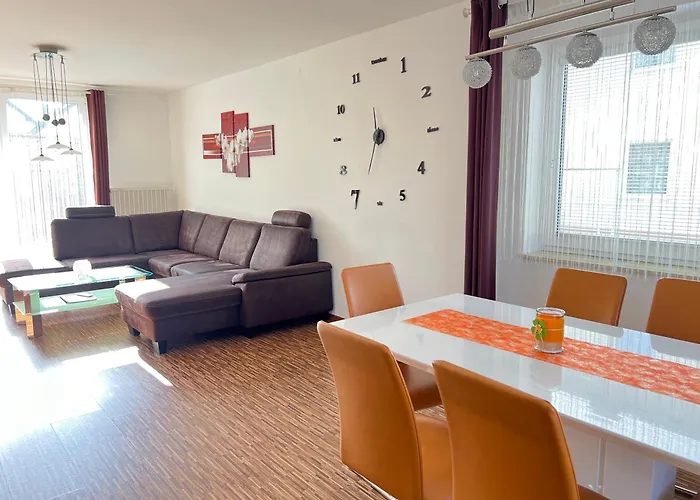 招待所 Bogi's - *