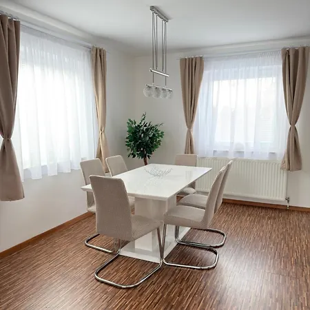 ゲストハウス Bogi's - *